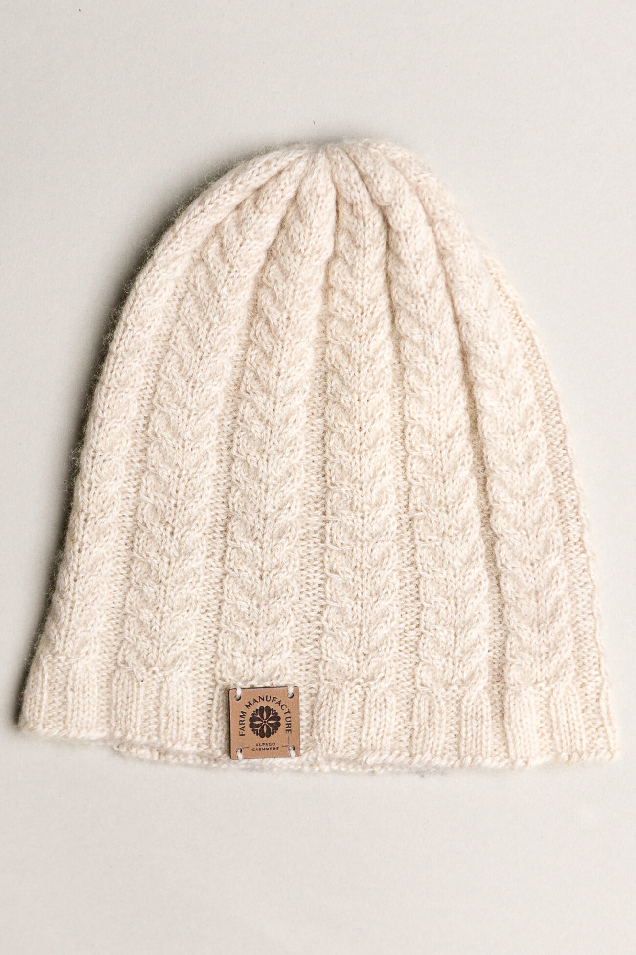 Edera berretto con Filato 100% cashmere colore naturale