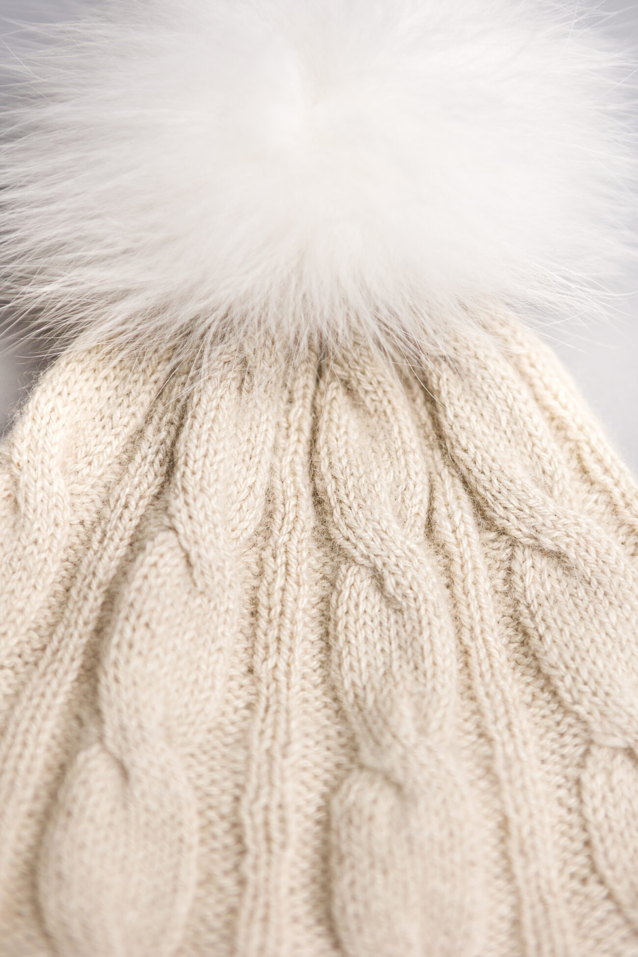 Berretto fiume con filato 100% cashmere