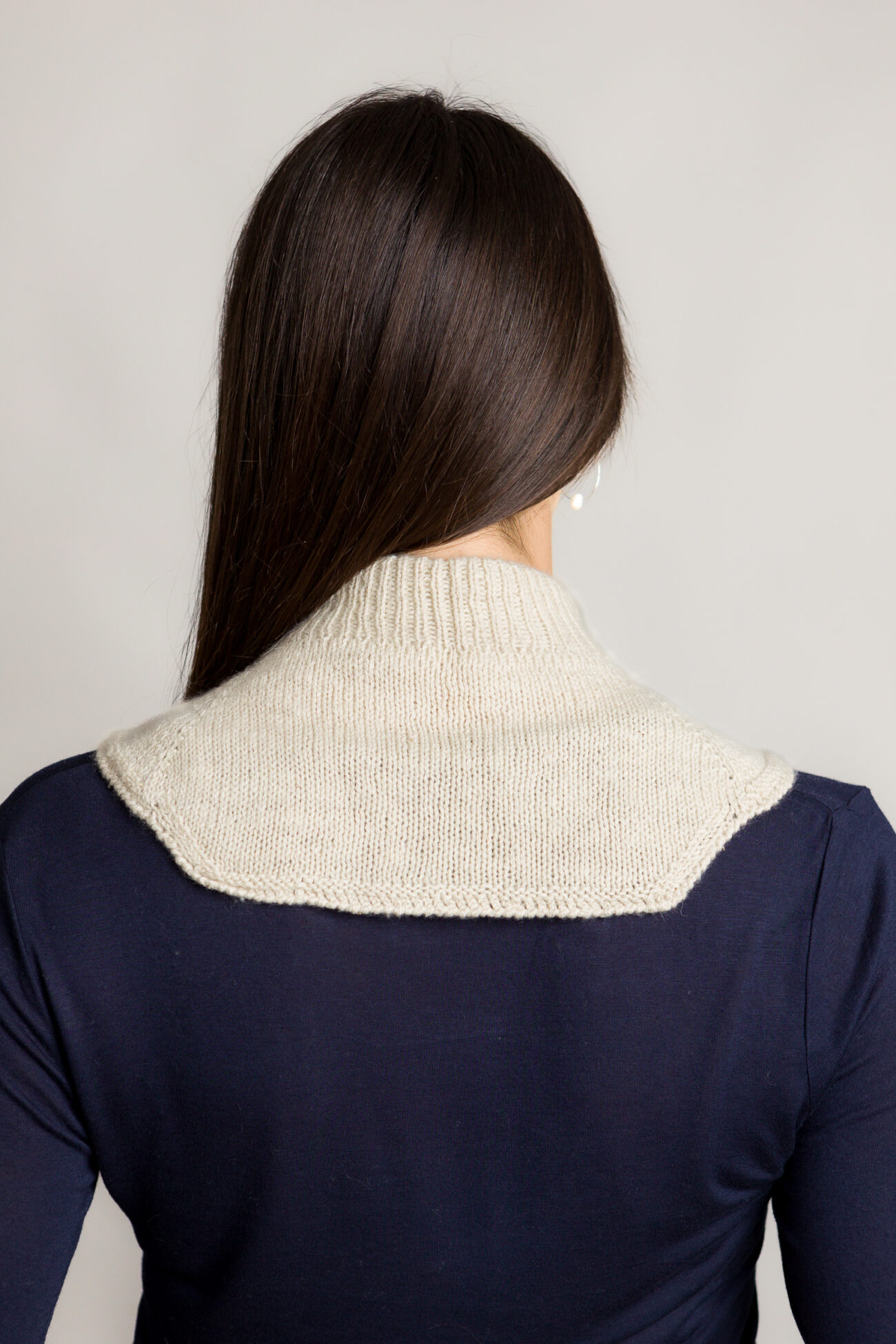 Scaldacollo Farfalla con filato 100% cashmere naturale