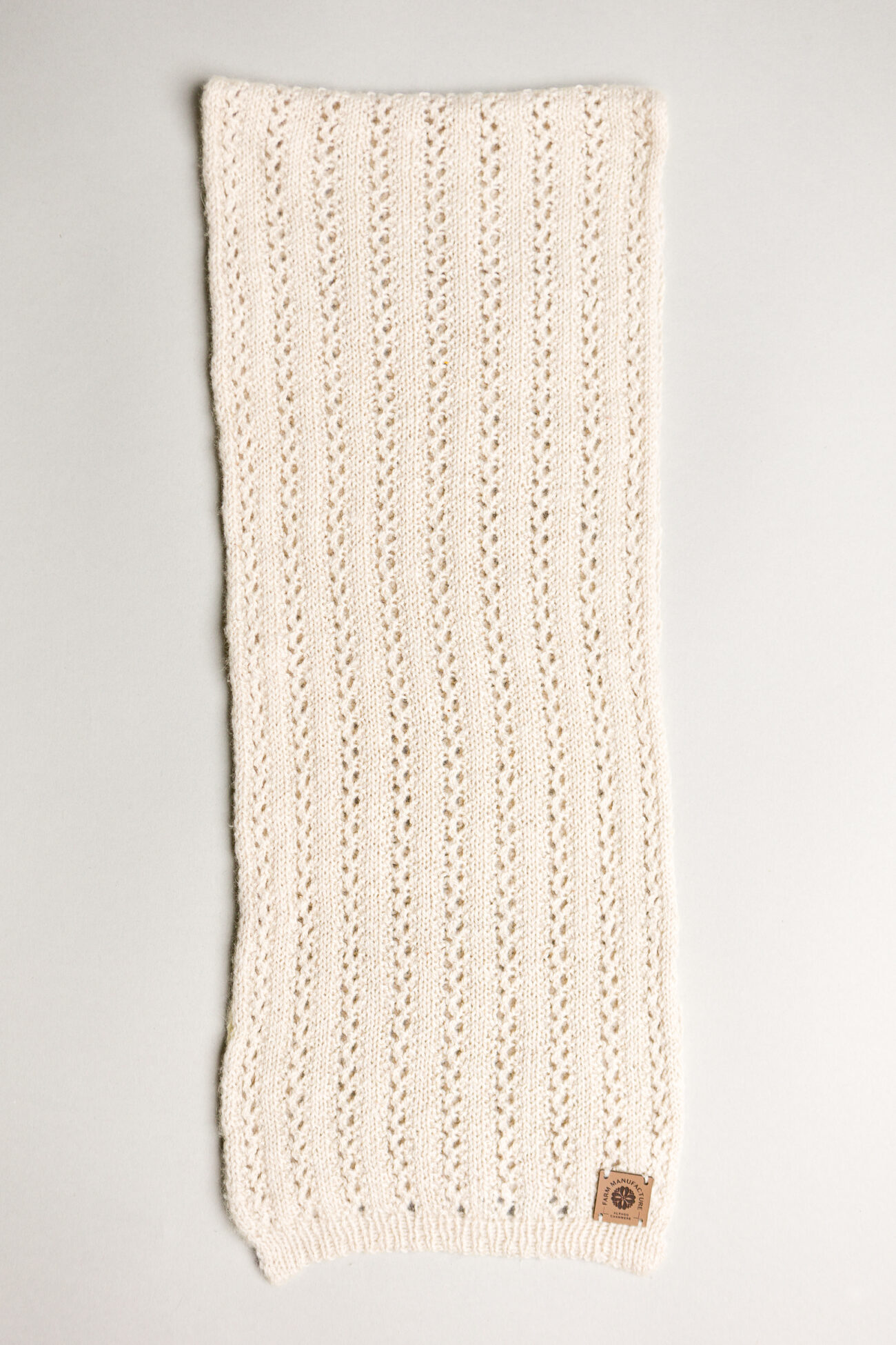Sciarpa Prato con filato 100% cashmere naturale