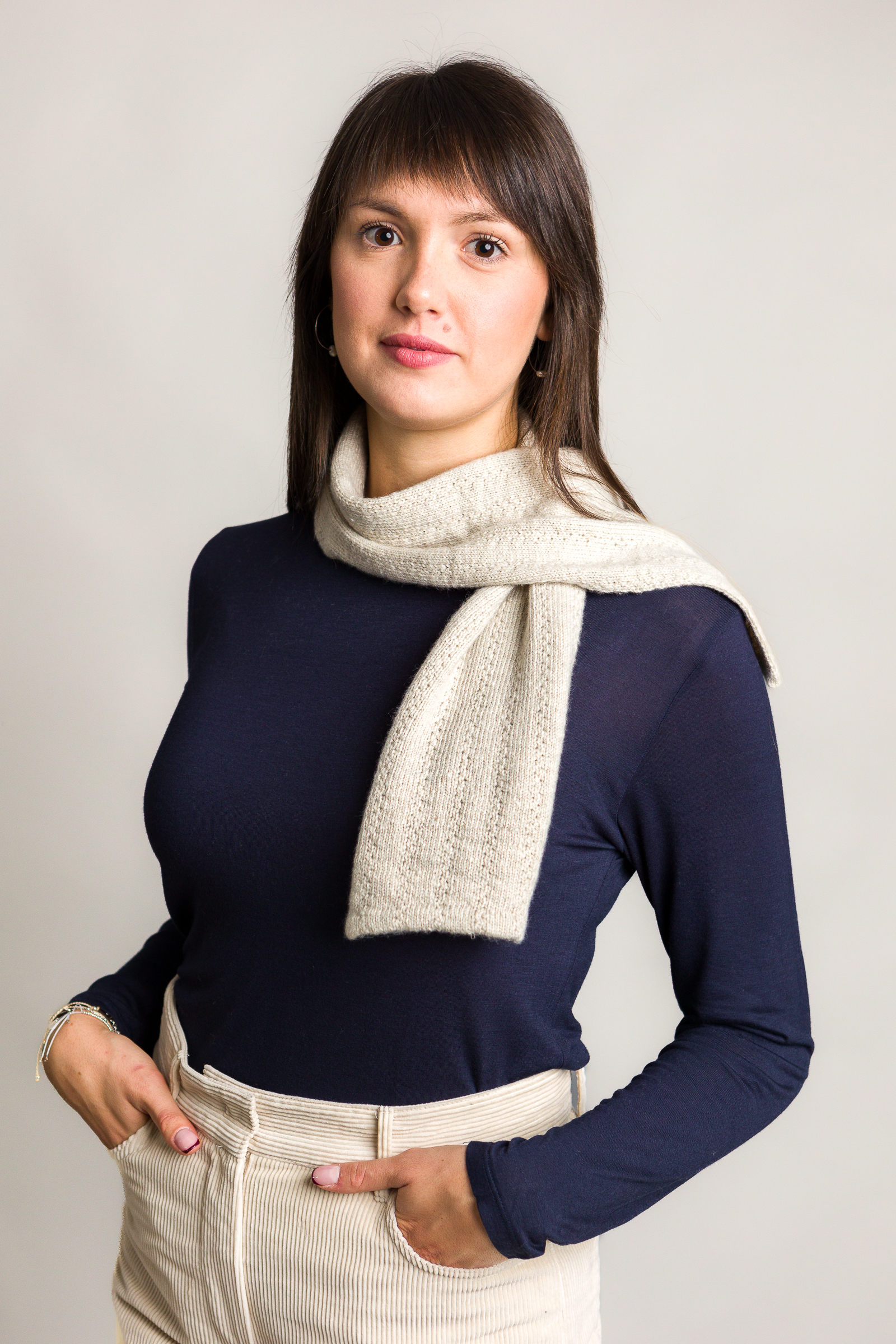 Sciarpa Radici con filato 100% cashmere naturale Sciarpa Radici con filato 100% cashmere naturale